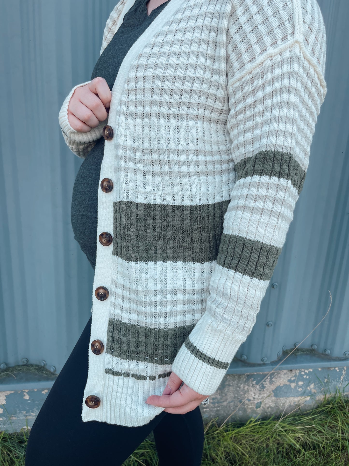 Textured Knit Buttoned Cardigan