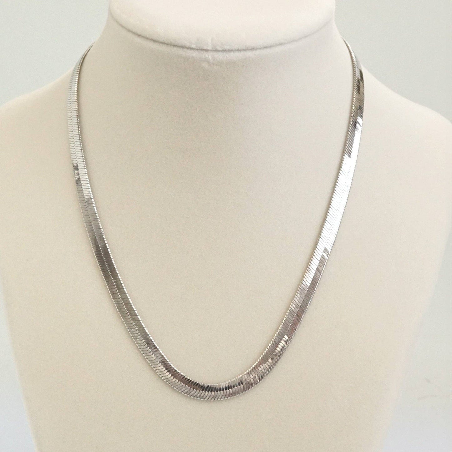 Shiny Herringbone Chain Necklace